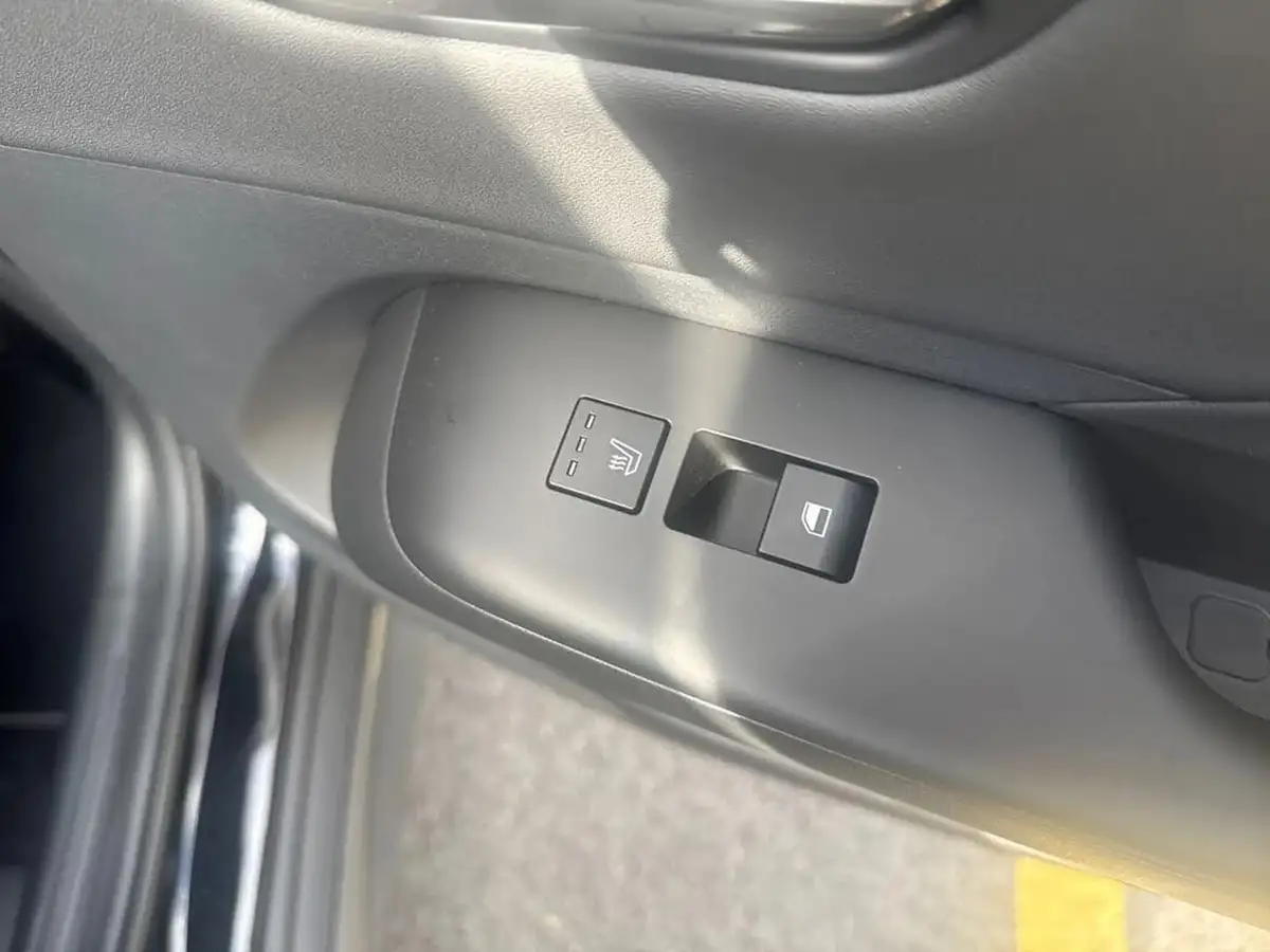 2025-hyundai-kona-big-18
