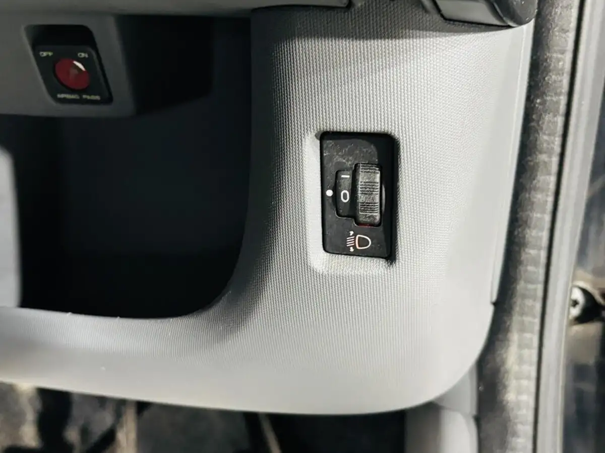 2009-toyota-aygo-10-aygo-black-3d-big-17