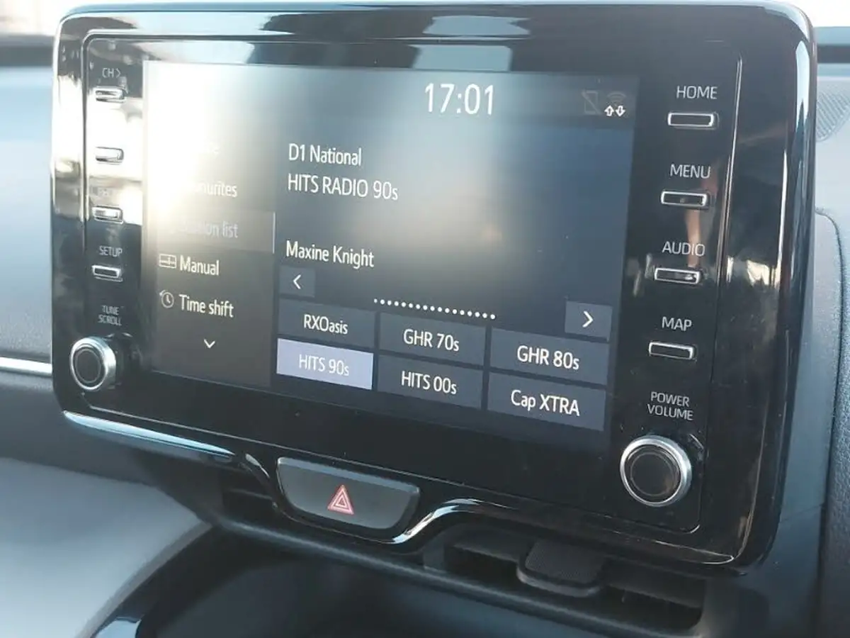 2022-toyota-yaris-cross-15-vvt-i-icon-big-10