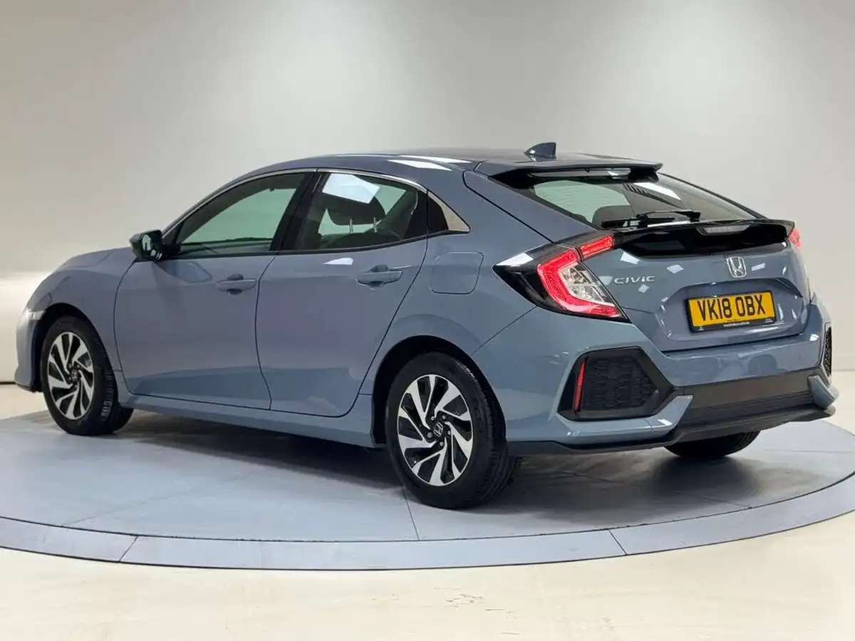 2018-honda-civic-10-vtec-turbo-se-129ps-hatchback-5d-big-4