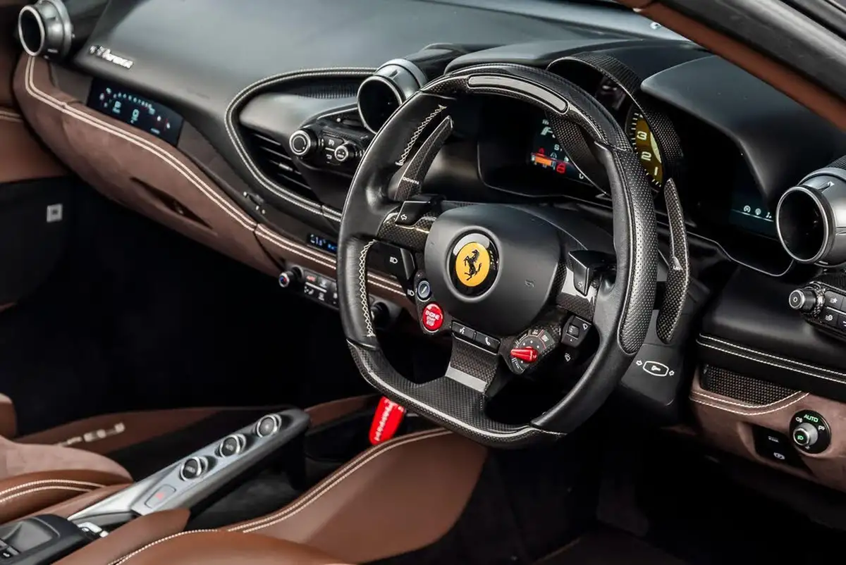 2021-ferrari-f8-spider-big-33
