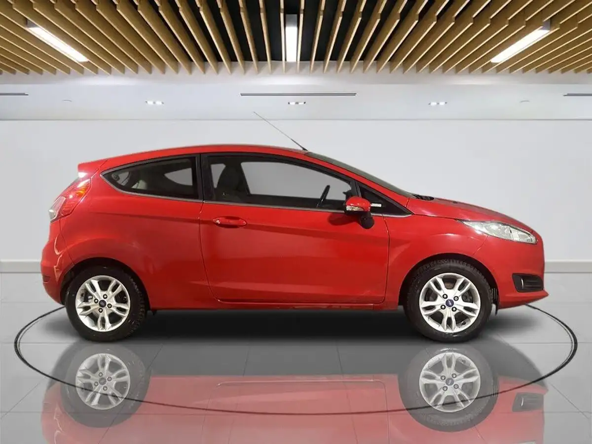 2015-ford-fiesta-125-zetec-3d-big-9