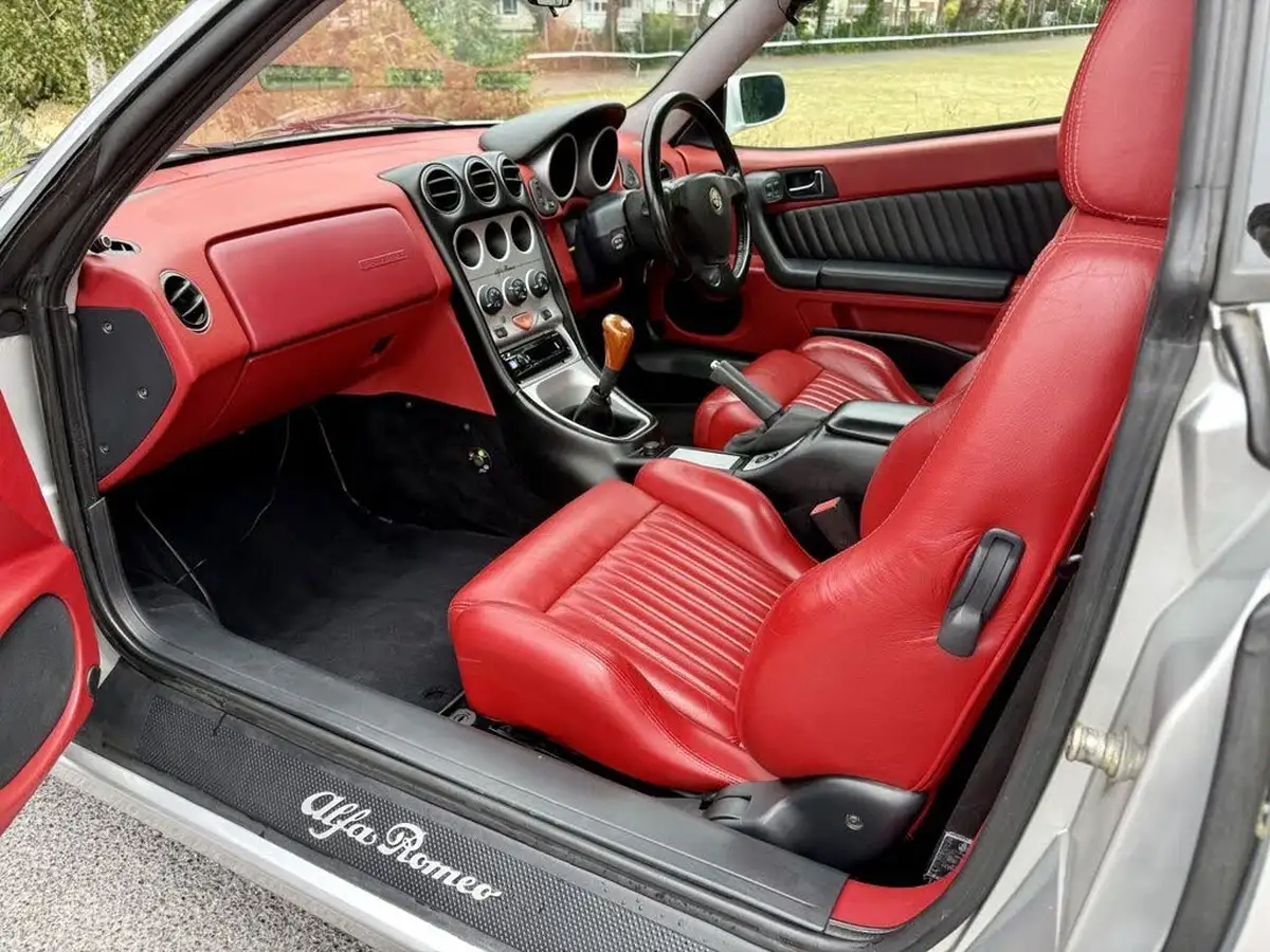 1999-alfa-romeo-gtv-20-16v-t-spark-turismo-big-11