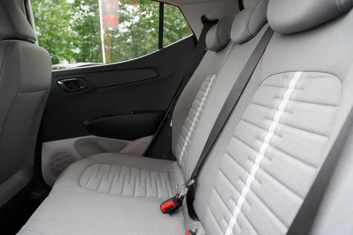 2024-hyundai-i10-12-premium-84ps-big-40