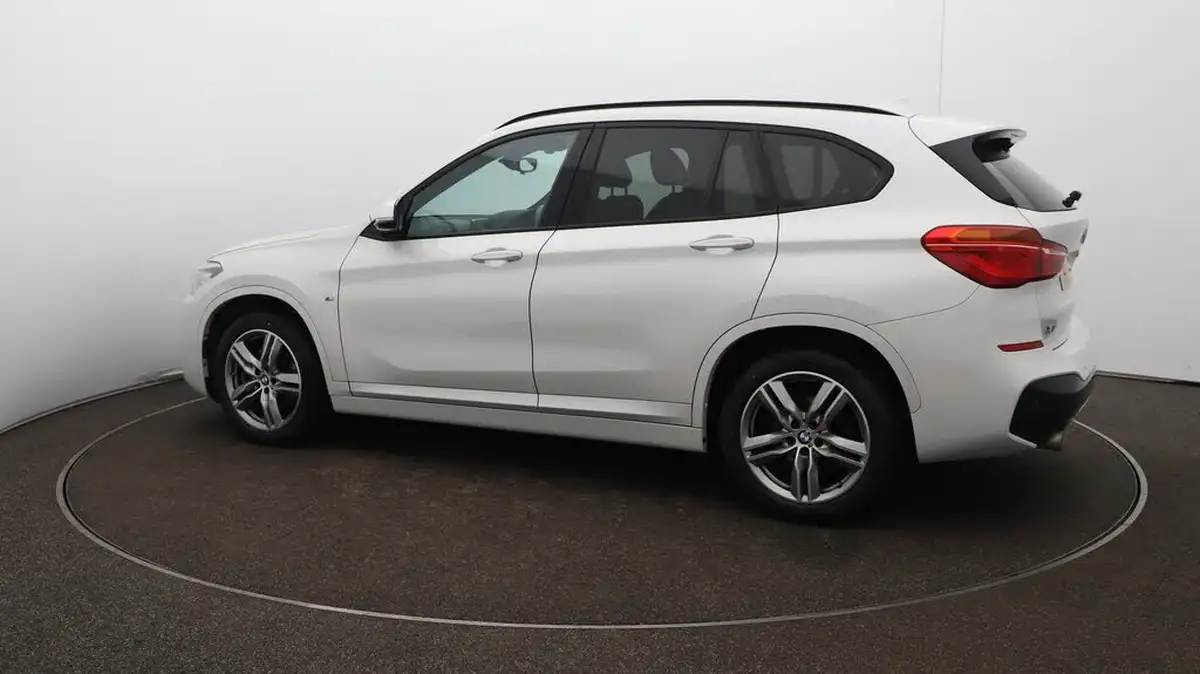 2019-bmw-x1-20-sdrive20i-m-sport-big-47