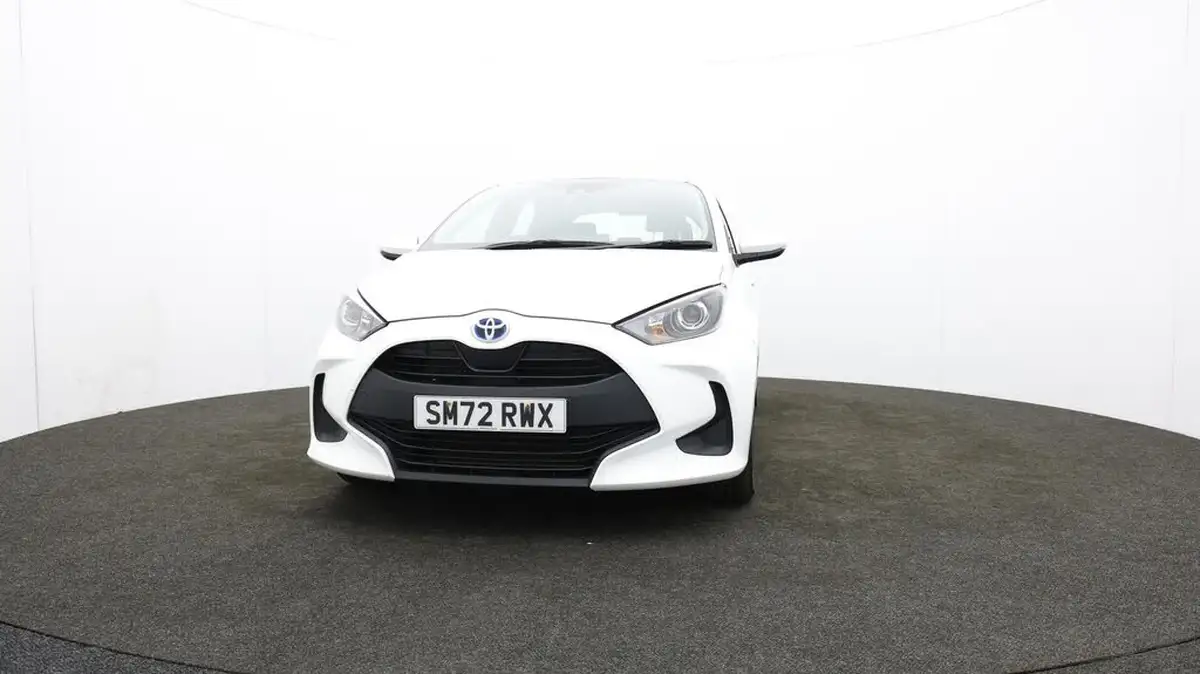 2022-toyota-yaris-15-vvt-i-icon-big-59