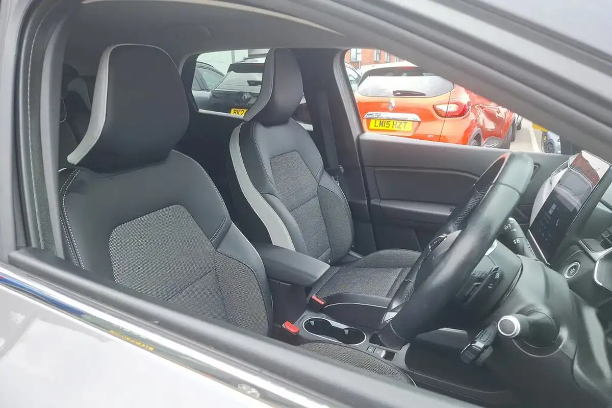 2020-renault-captur-13-tce-s-edition-130bhp-edc-auto-big-30