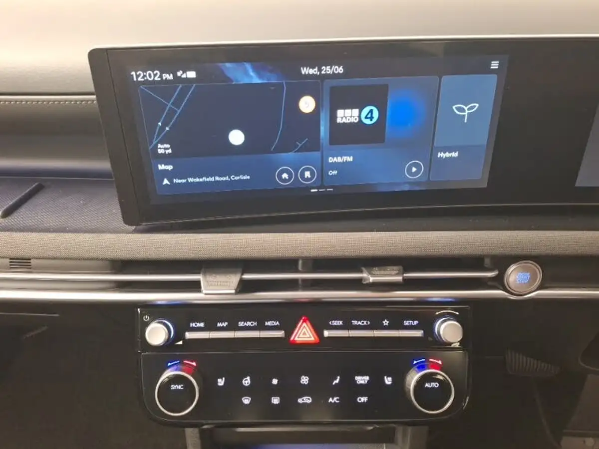 2024-hyundai-tucson-16-t-gdi-premium-252ps-phev-two-tone-roof-auto-big-9