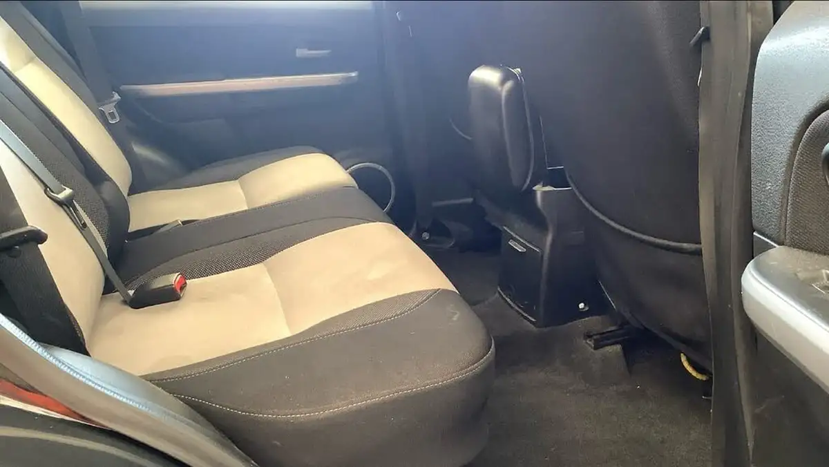 2012-suzuki-grand-vitara-19td-sz-t-big-6