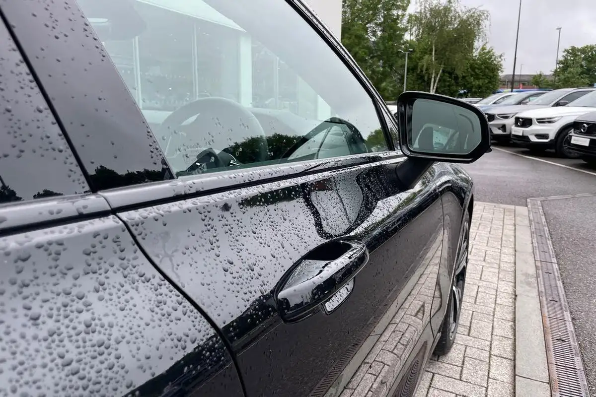2025-volvo-v60-20-b4-plus-station-wagon-big-15