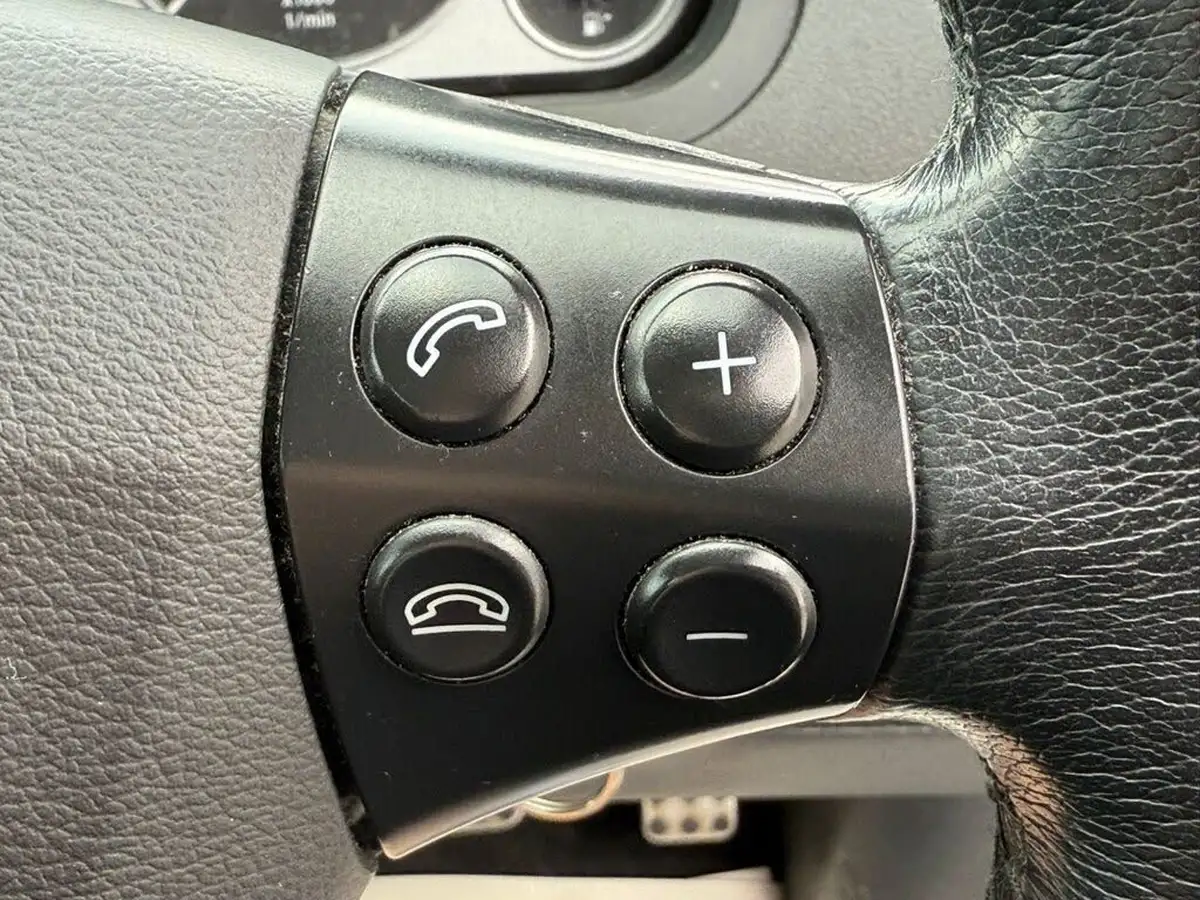 2012-mercedes-benz-a-class-20td-a180-avantgarde-se-cvt-big-22