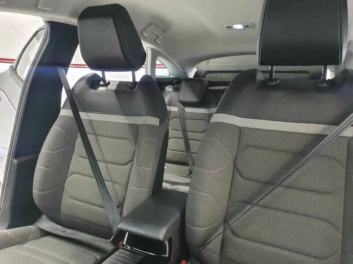 2021-citroen-c4-12-puretech-sense-plus-big-19