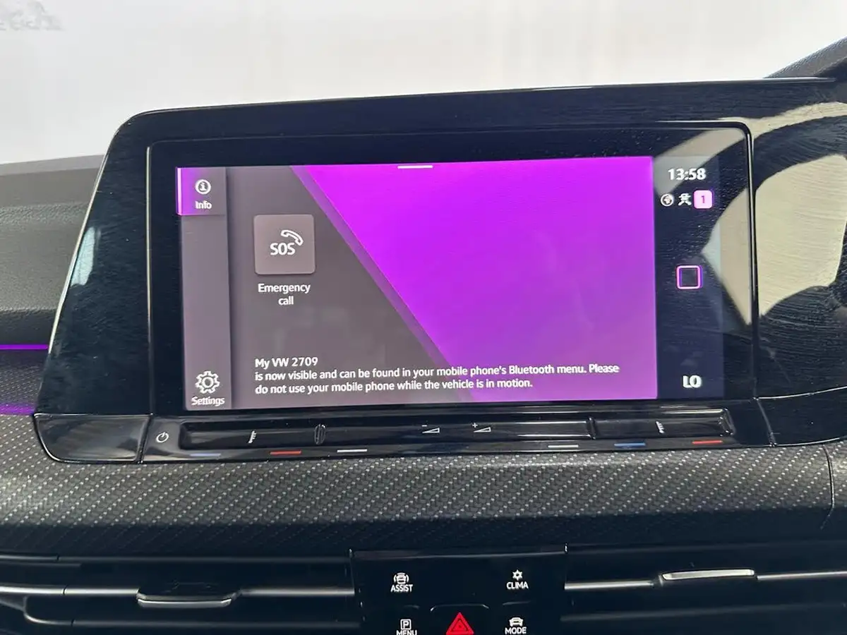 2022-volkswagen-golf-15-tsi-r-line-150ps-hatchback-big-32