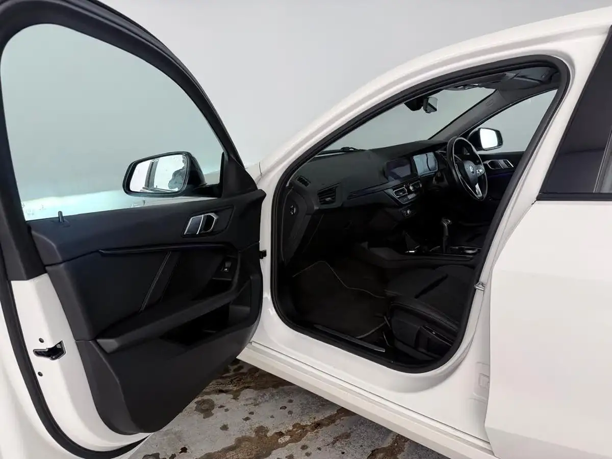 2019-bmw-1-series-15-118i-sport-138bhp-5d-big-29