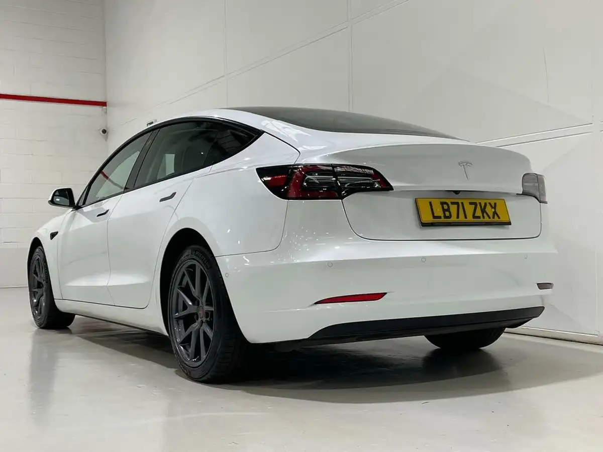 2021-tesla-model-3-e-standard-plus-big-47