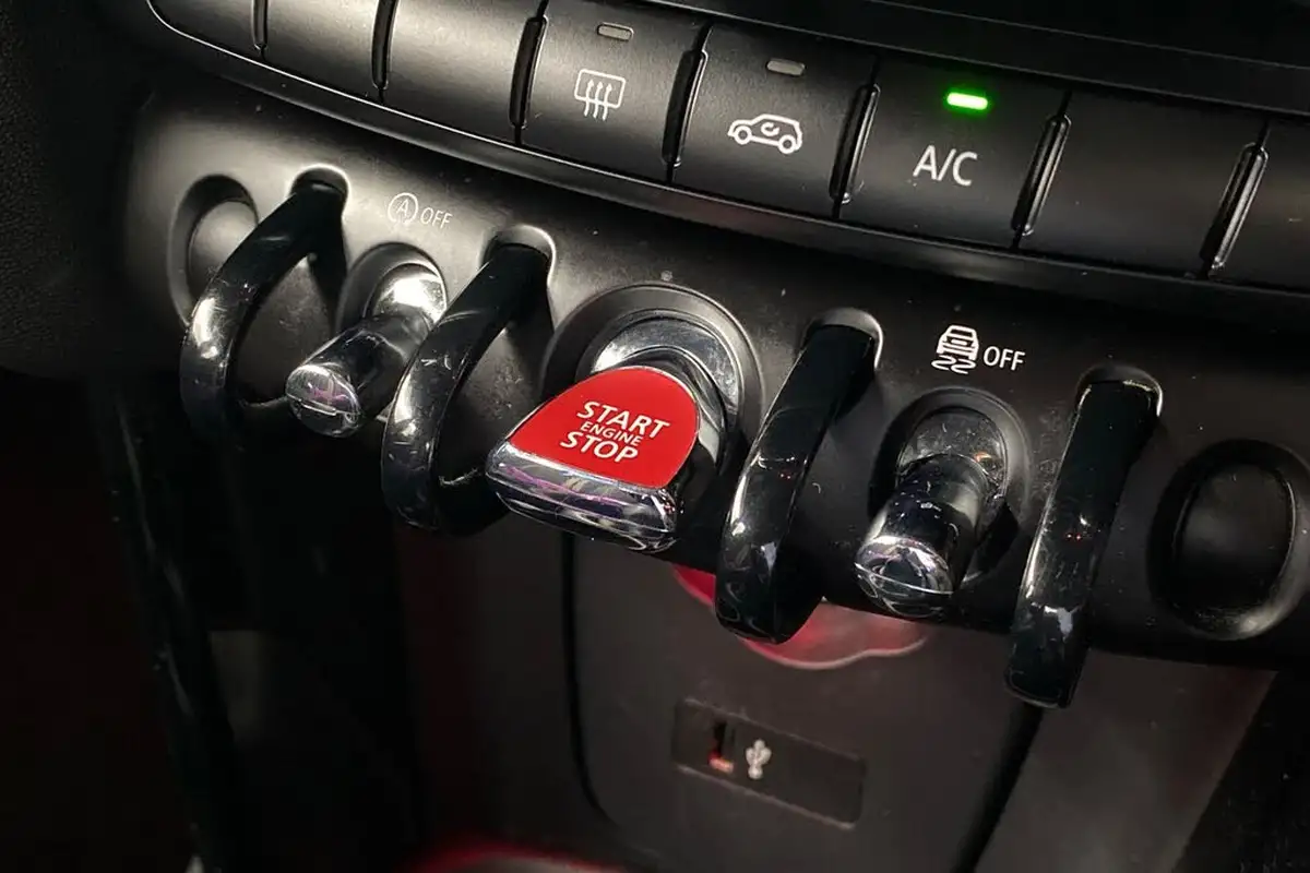 2019-mini-cooper-20-cooper-s-sport-189bhp-hatchback-5d-big-20