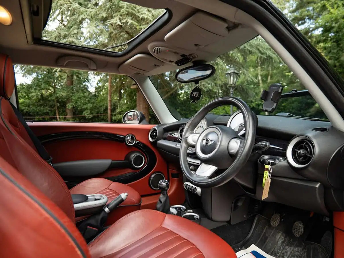 2008-mini-cooper-16td-cooper-d-110bhp-big-9