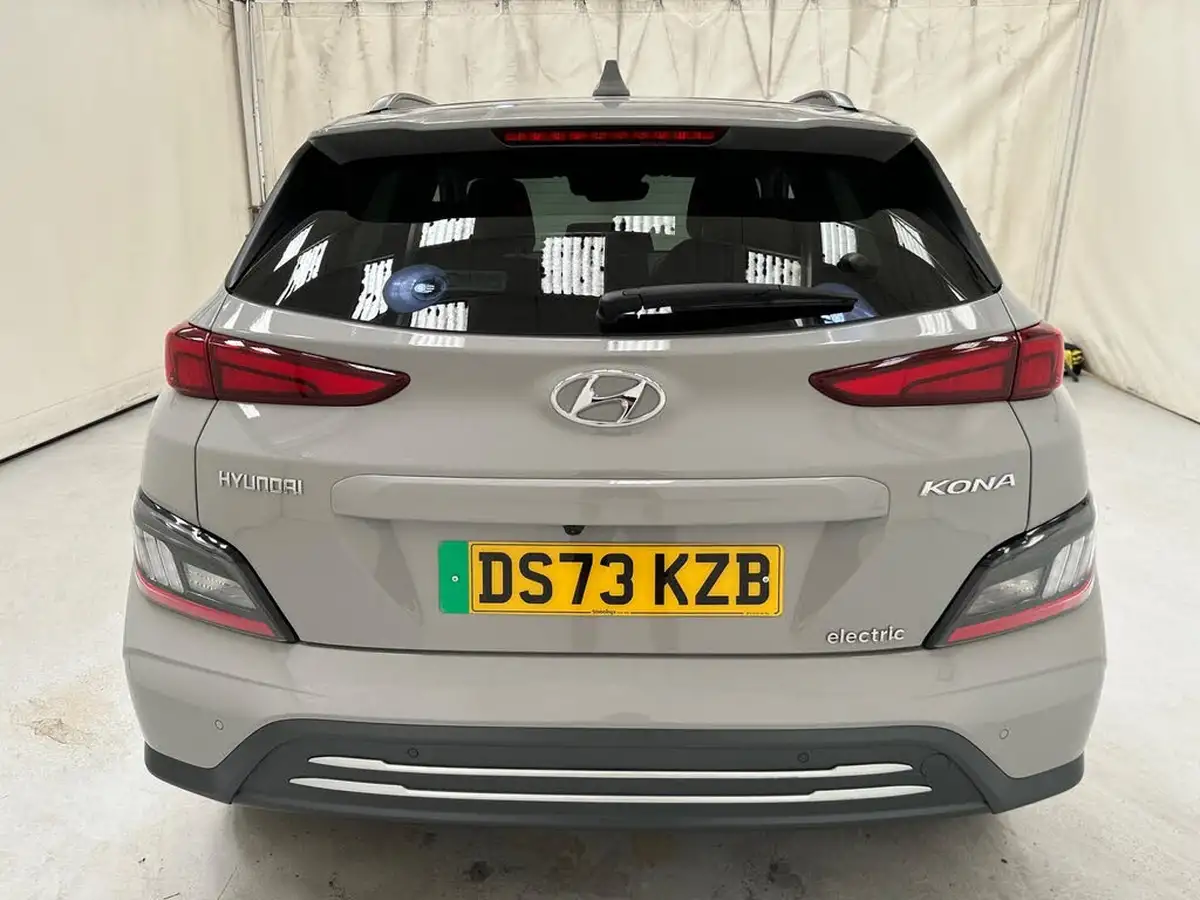 2023-hyundai-kona-e-premium-136ps-39kwh-big-6