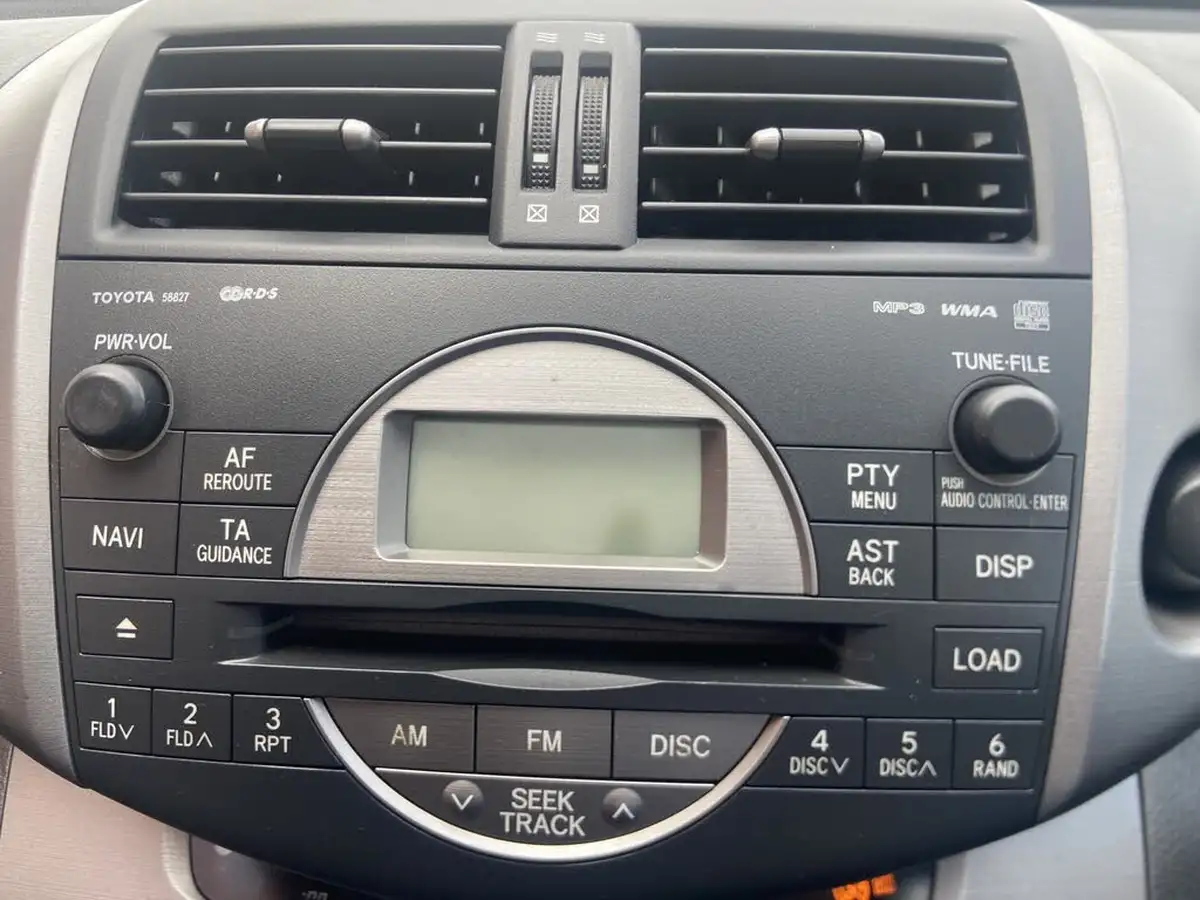2008-toyota-rav4-20-xt-r-big-21
