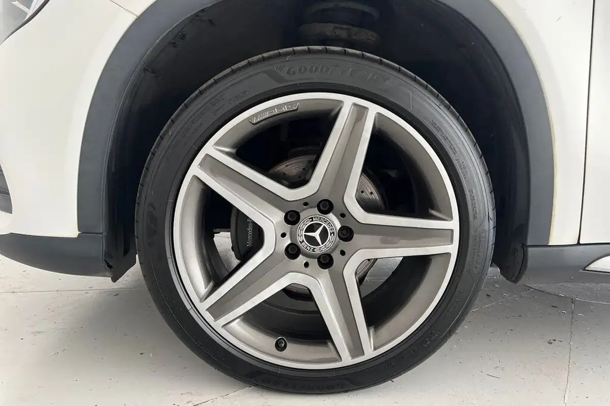 2018-mercedes-benz-gla-class-16-gla-200-amg-line-154bhp-big-24