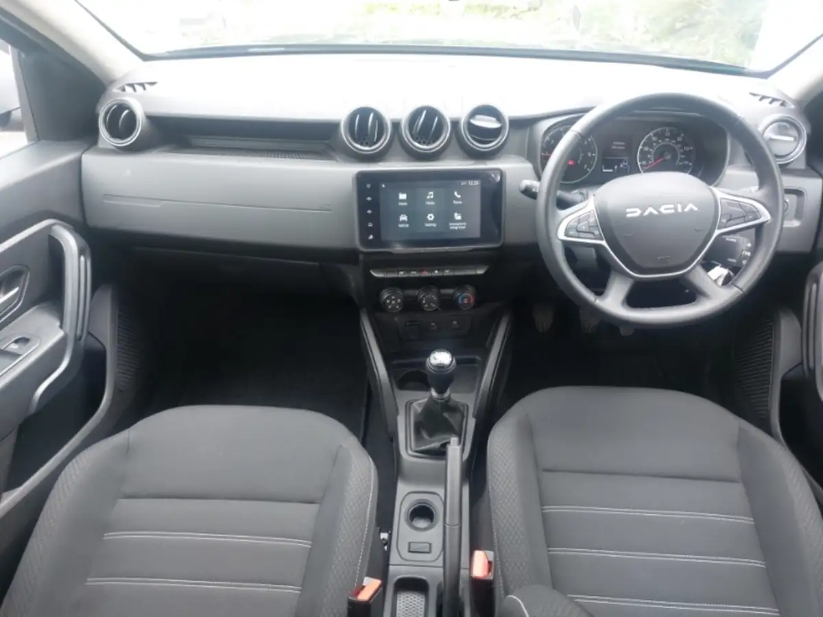 2023-dacia-sandero-10-tce-expression-90bhp-big-2