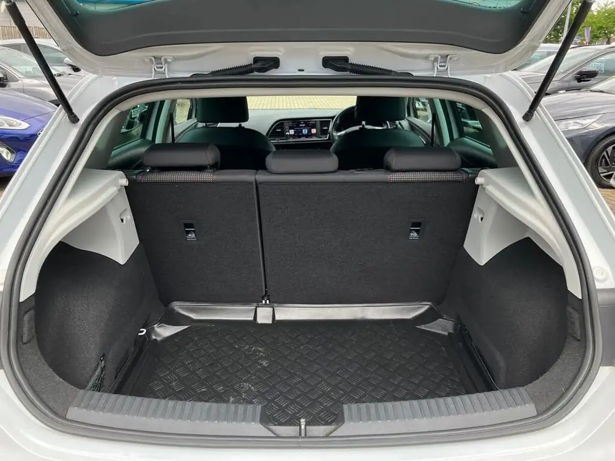2020-seat-leon-15-tsi-evo-fr-150ps-hatchback-dsg-big-24