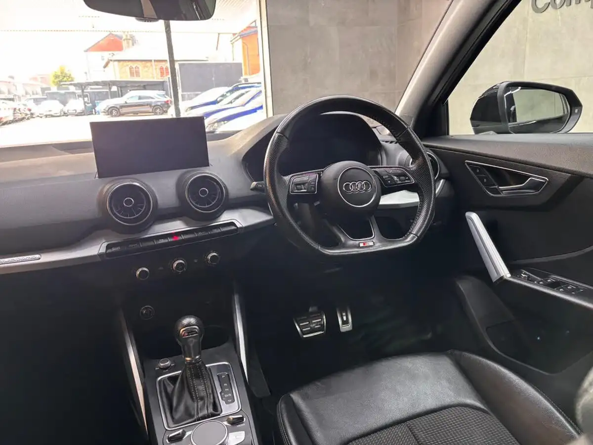 2018-audi-q2-20-tdi-s-line-big-13