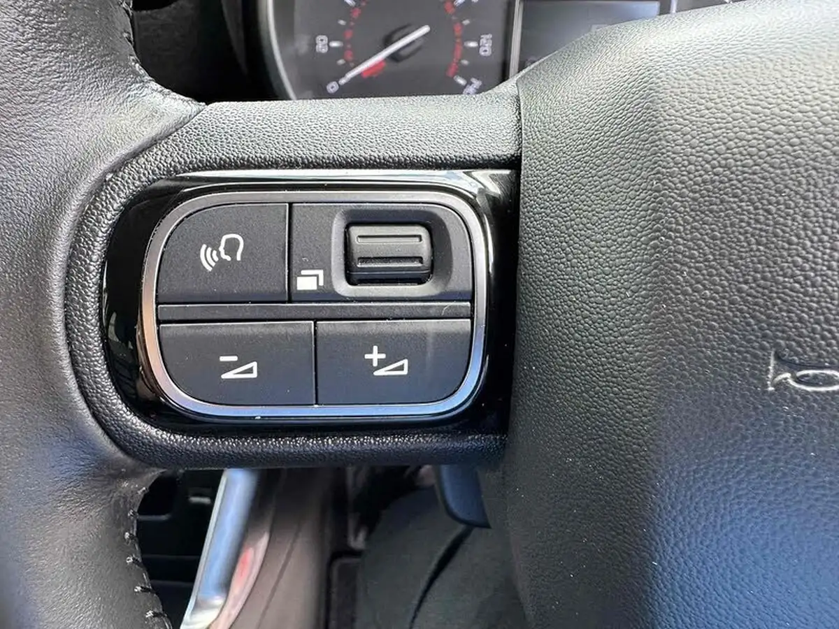 2022-citroen-c3-aircross-12-puretech-shine-plus-110ps-big-32