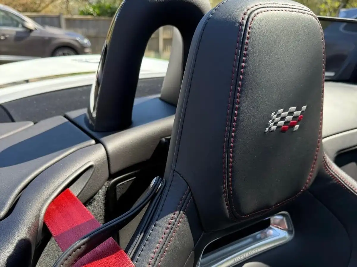 2020-jaguar-f-type-20-i4-chequered-flag-convertible-big-32