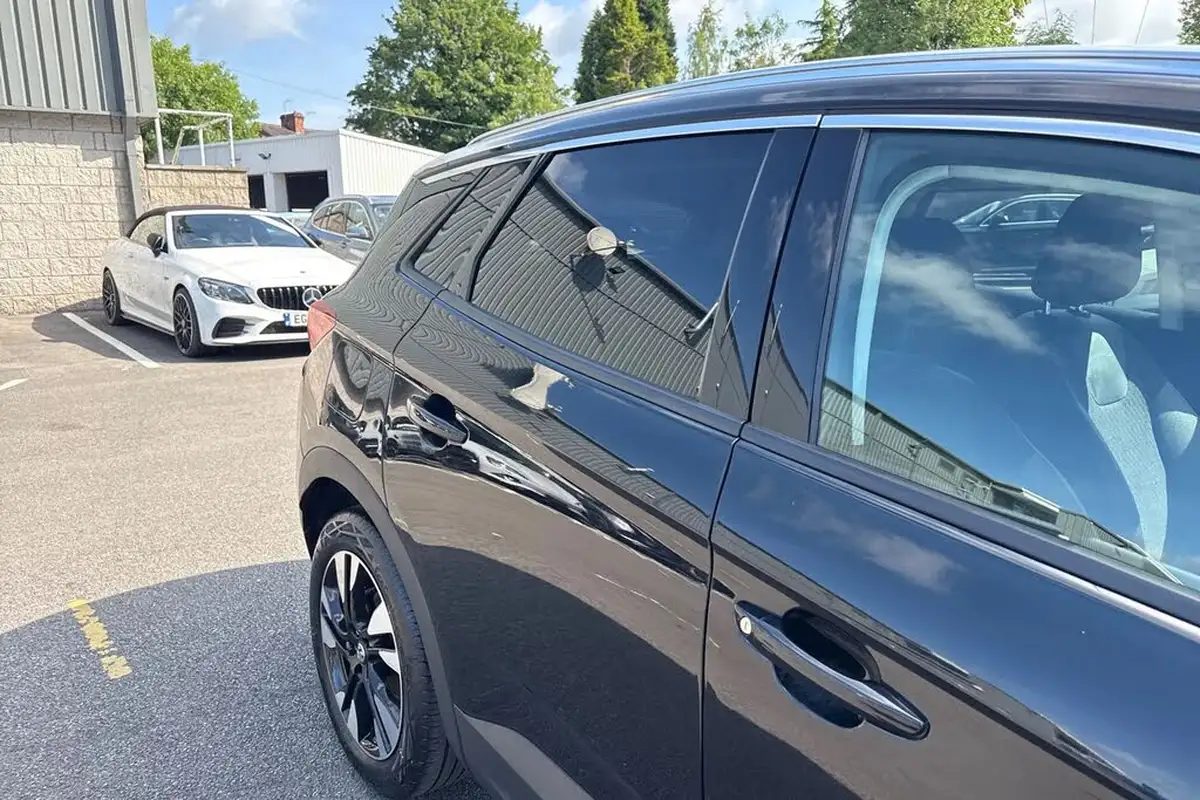2021-vauxhall-grandland-x-12-griffin-big-23