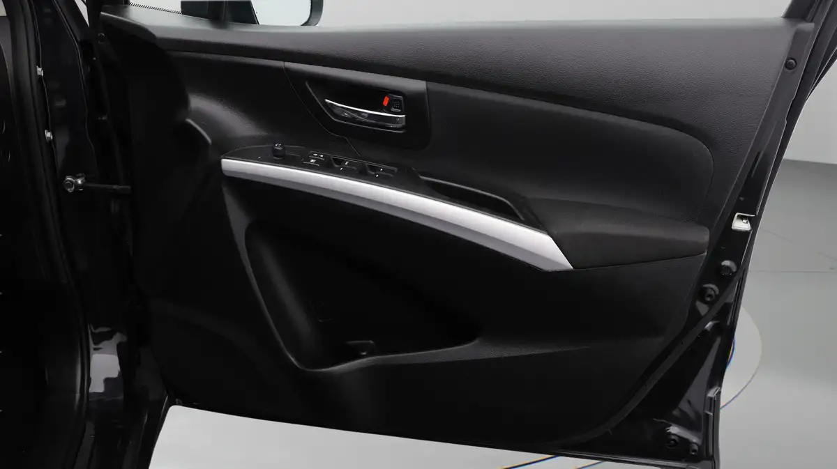 2021-suzuki-s-cross-14-boosterjet-sz4-big-15