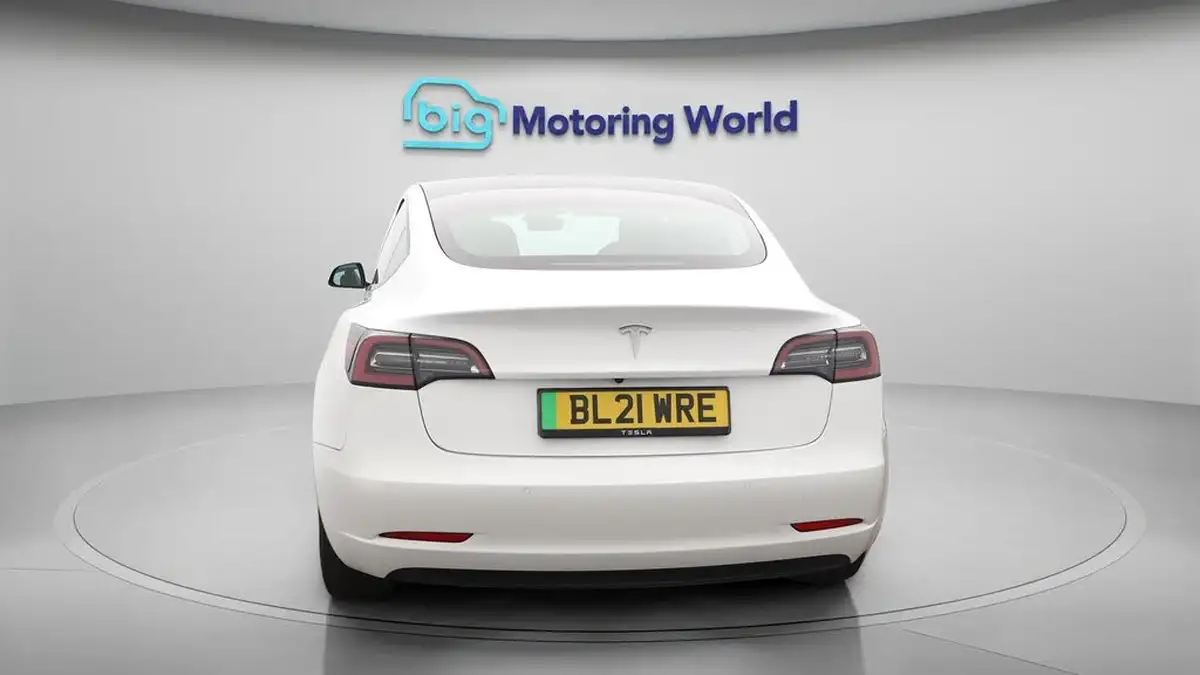 2021-tesla-model-3-e-standard-plus-big-6