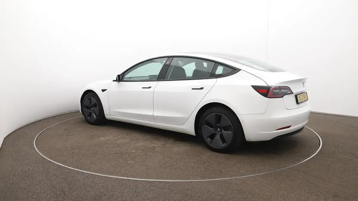 2021-tesla-model-3-e-standard-plus-big-34