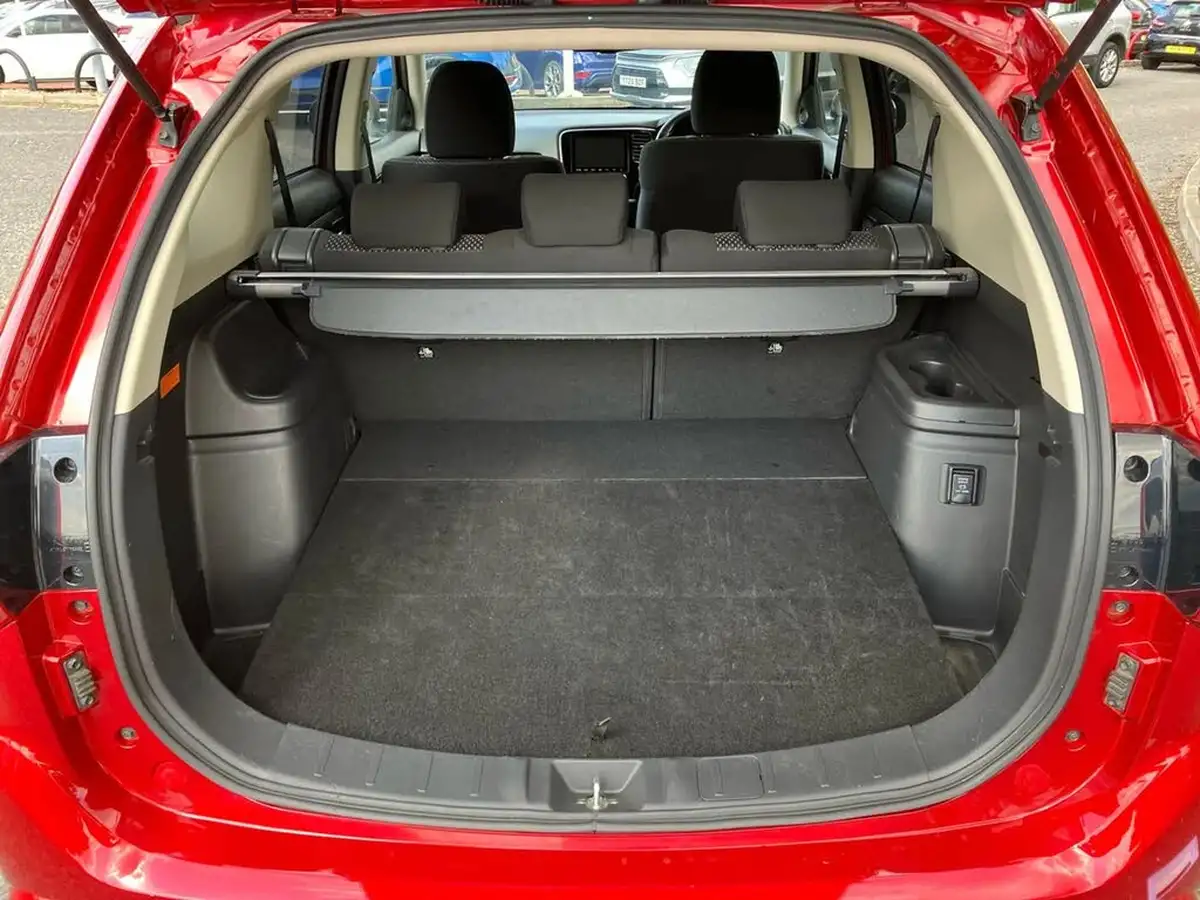 2020-mitsubishi-outlander-24-design-phev-big-22