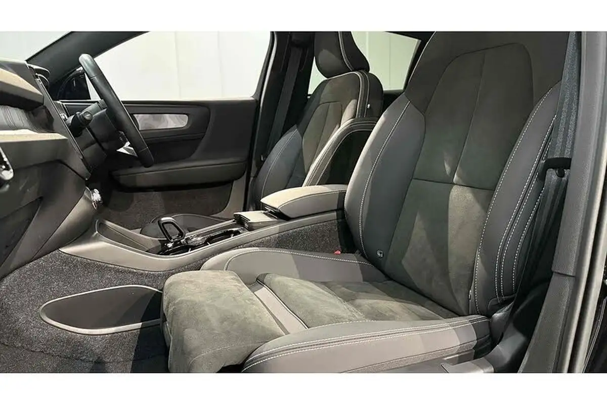 2022-volvo-c40-e-twin-recharge-pro-big-42