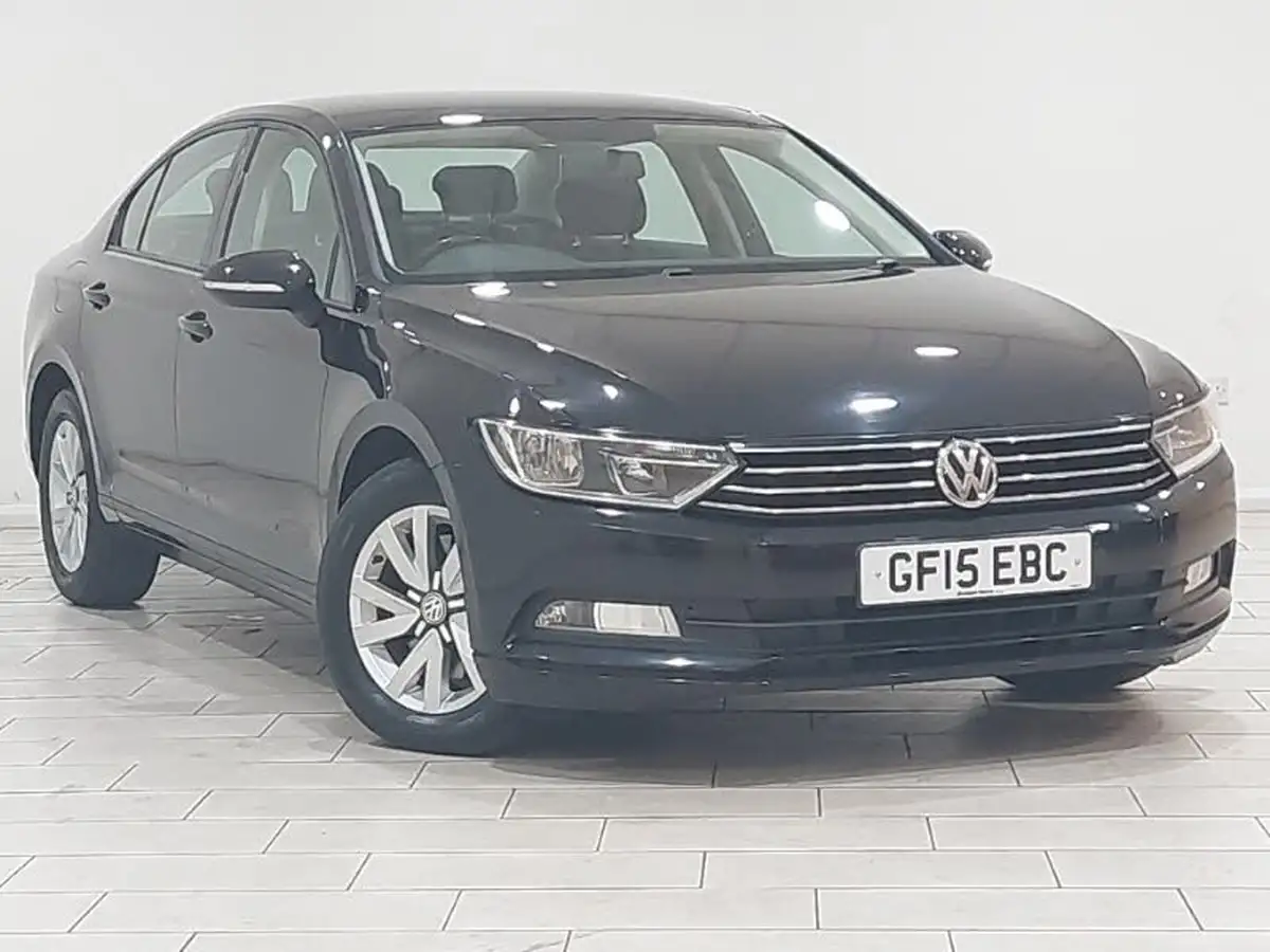 2015-volkswagen-passat-16tdi-bmtss-saloon-4d-big-0