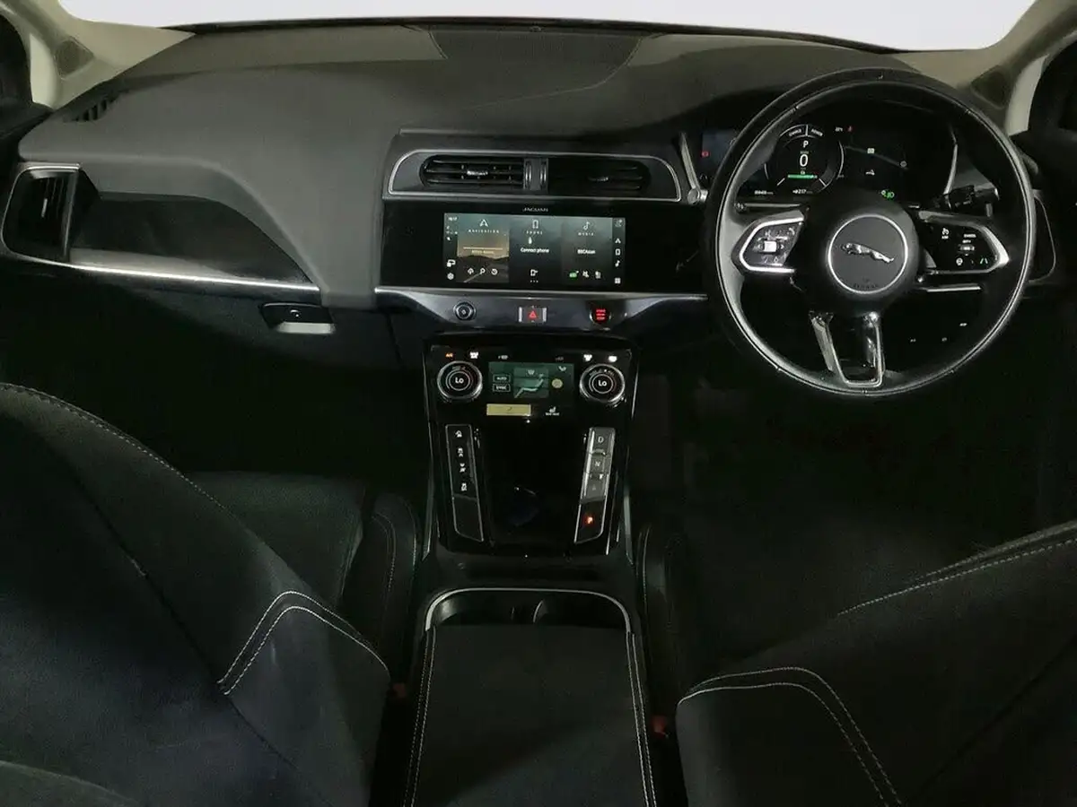 2021-jaguar-i-pace-ev400-se-big-2