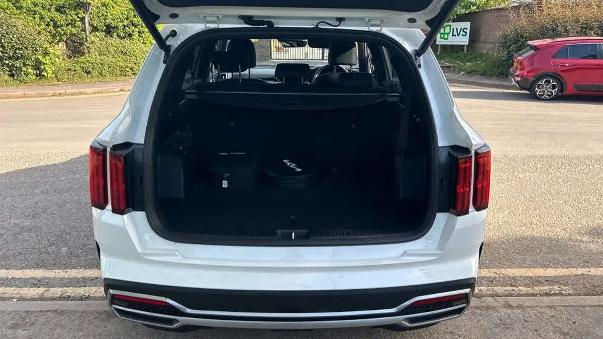 2023-kia-sorento-16-t-gdi-4-261bhp-phev-big-7