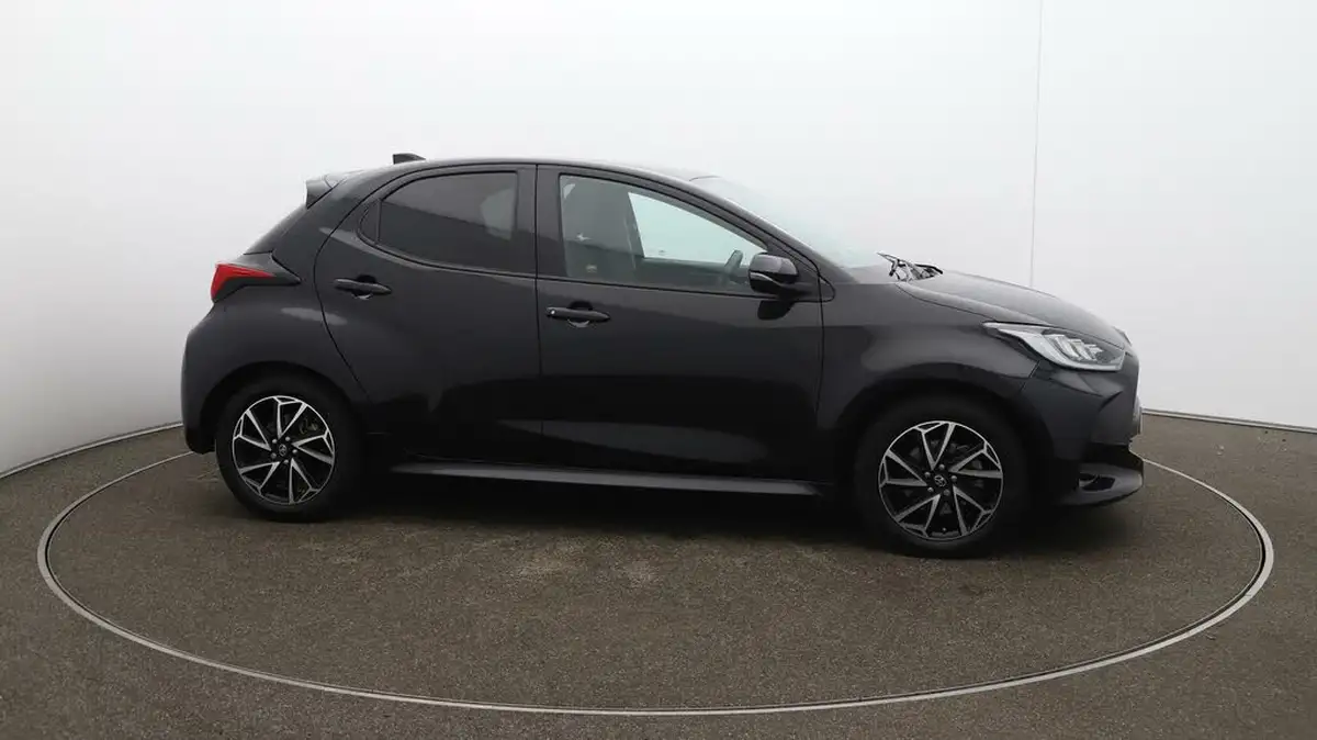 2022-toyota-yaris-15-vvt-i-design-big-33