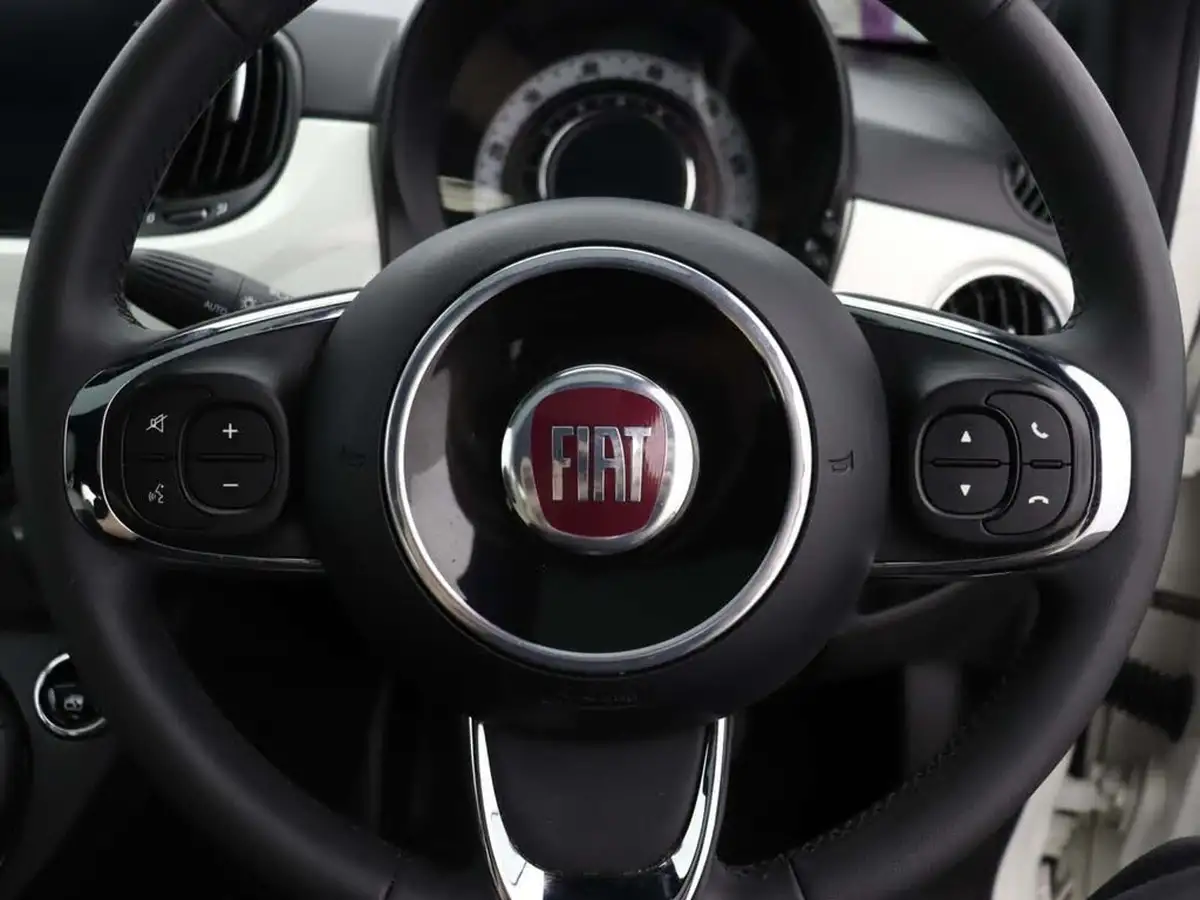 2022-fiat-500-10-dolcevita-big-31