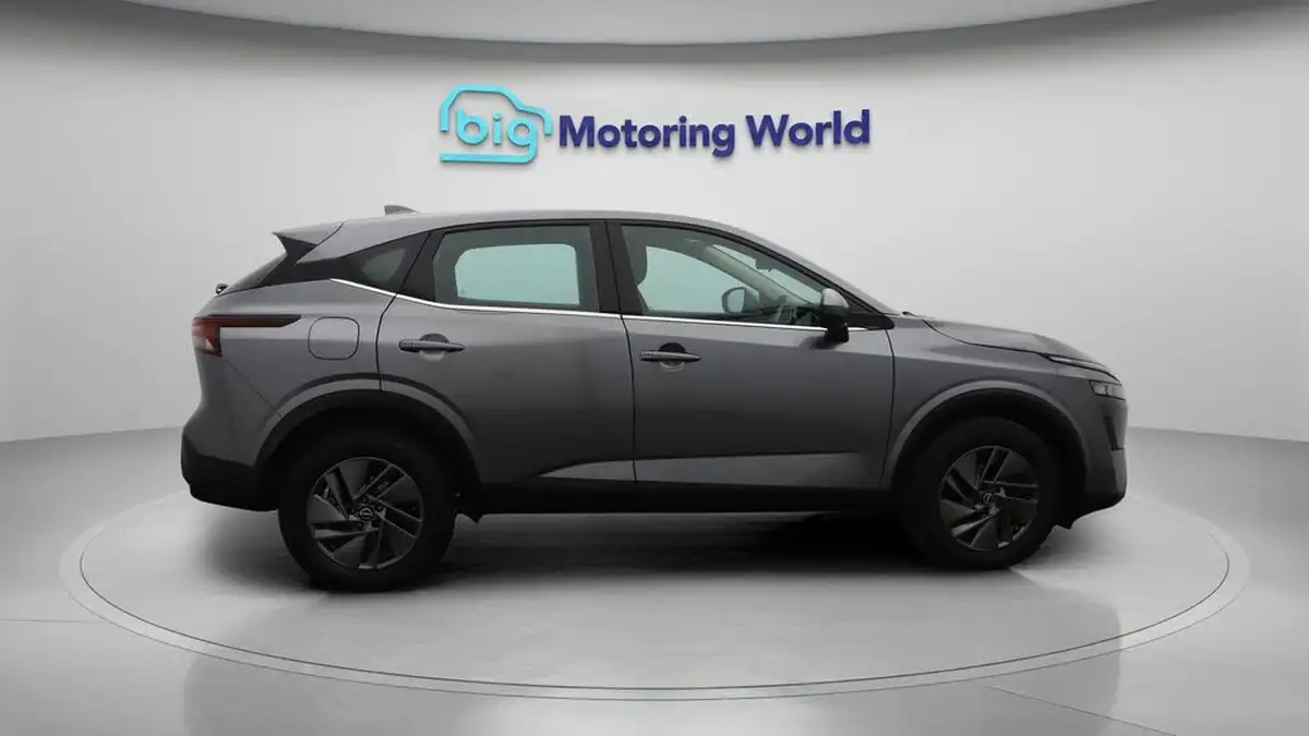 2023-nissan-qashqai-13-dig-t-acenta-premium-140ps-big-8