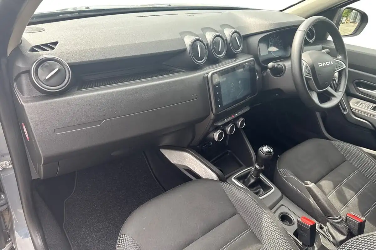 2023-dacia-duster-13-tce-journey-130bhp-big-14