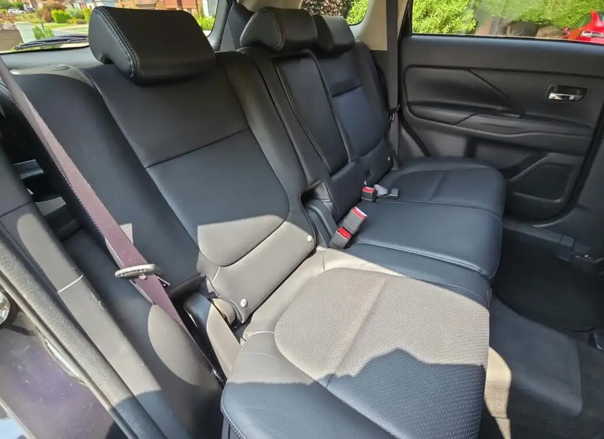 2015-mitsubishi-outlander-20-gx4h-big-5