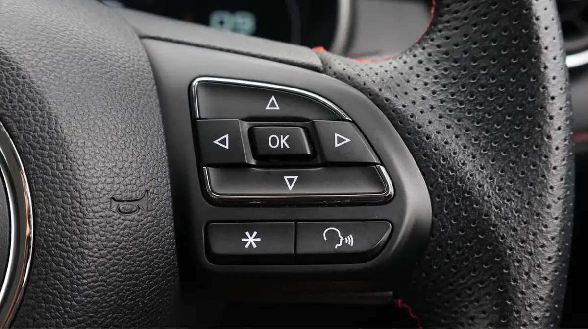 2022-mg-zs-suv-10t-gdi-exclusive-auto-big-23