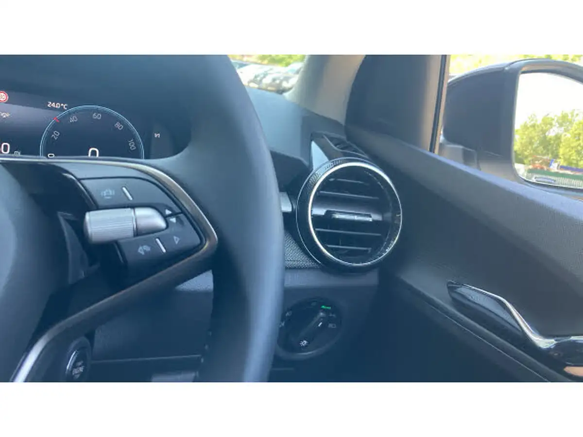 2024-skoda-fabia-15-tsi-colour-edition-big-21