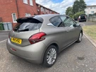 2015-peugeot-208-12-puretech-allure-82bhp-ss-3d-etg5-small-3