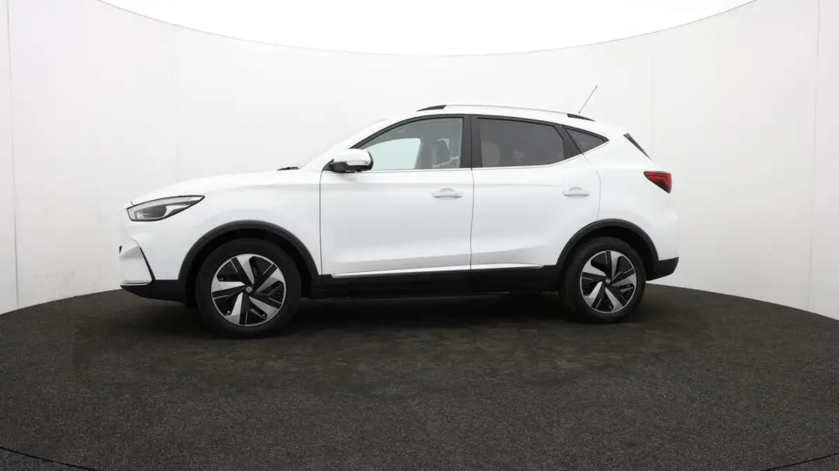 2022-mg-zs-suv-e-trophy-ev-156ps-long-range-big-70
