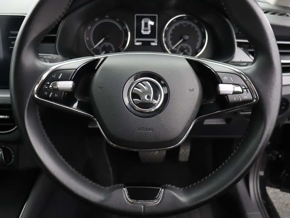 2022-skoda-kamiq-10-tsi-se-109ps-dsg-big-36