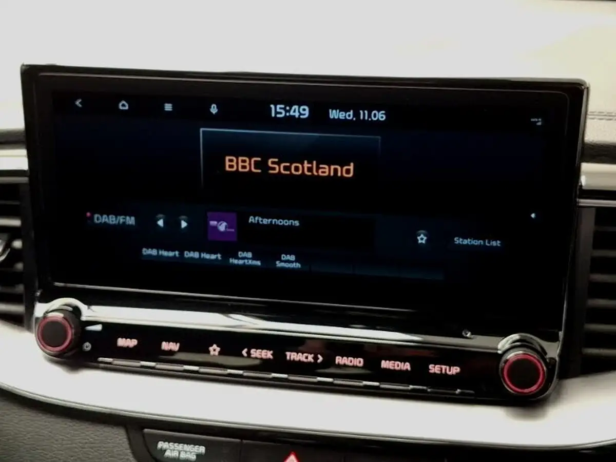 2022-kia-xceed-10-t-gdi-connect-big-9
