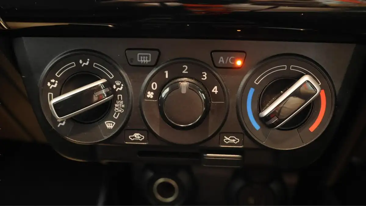 2023-suzuki-swift-12-dualjet-sz-l-big-16